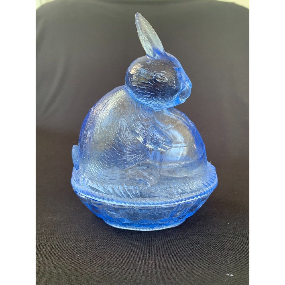 Vintage Glass Blue Bunny Rabbit On A Nest Basket Trinket Box Candy Dish Easter